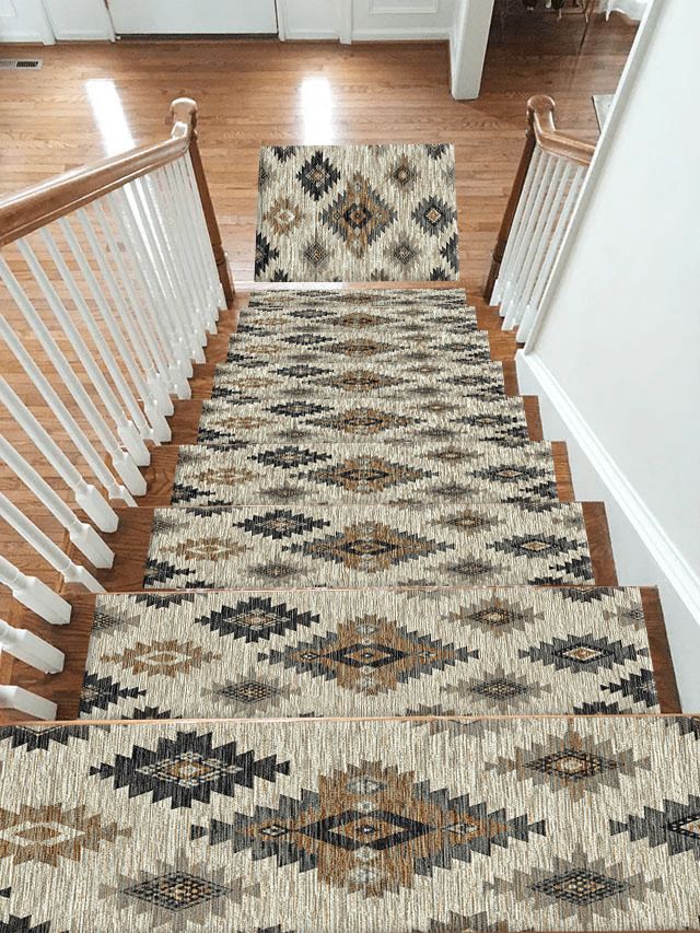 Gray and Beige Aztec Diamond non-slip stair mat