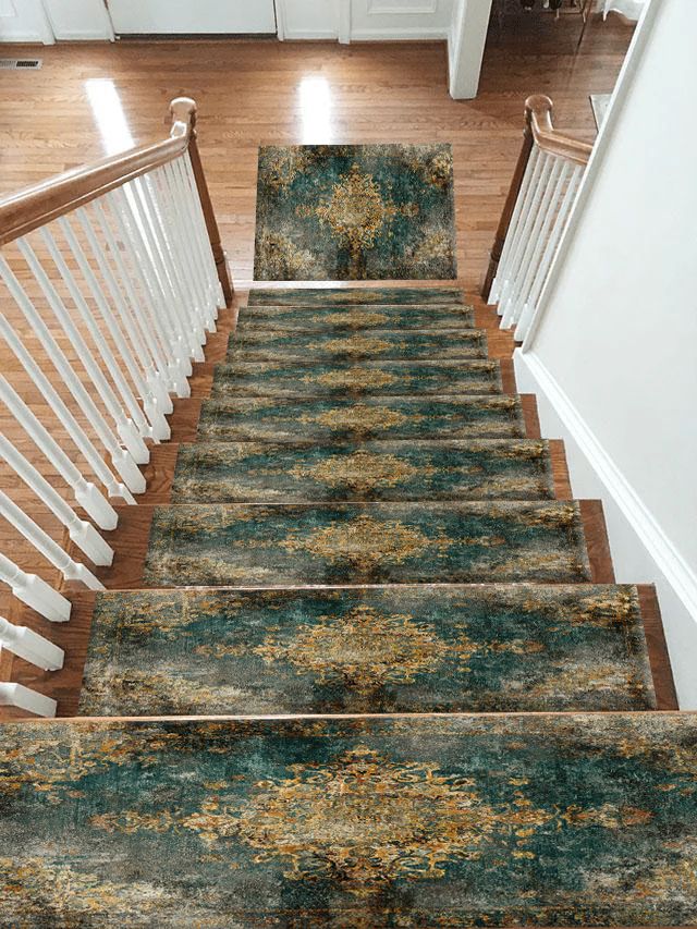 Emerald and Gold Distressed Medallion non-slip stair mat