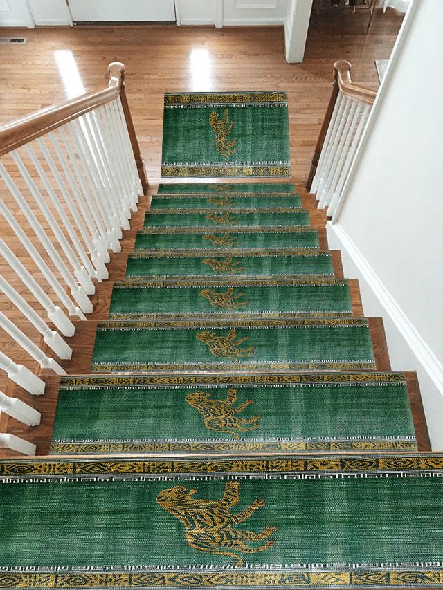 Green Running Cheetah Border non-slip stair mat