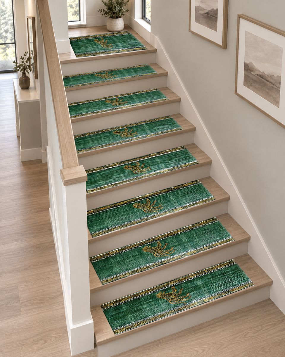 Green Running Cheetah Border non-slip stair mat